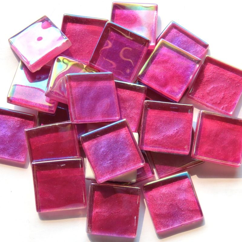 Krystal vlnitý irizující 20mm fuchsiový