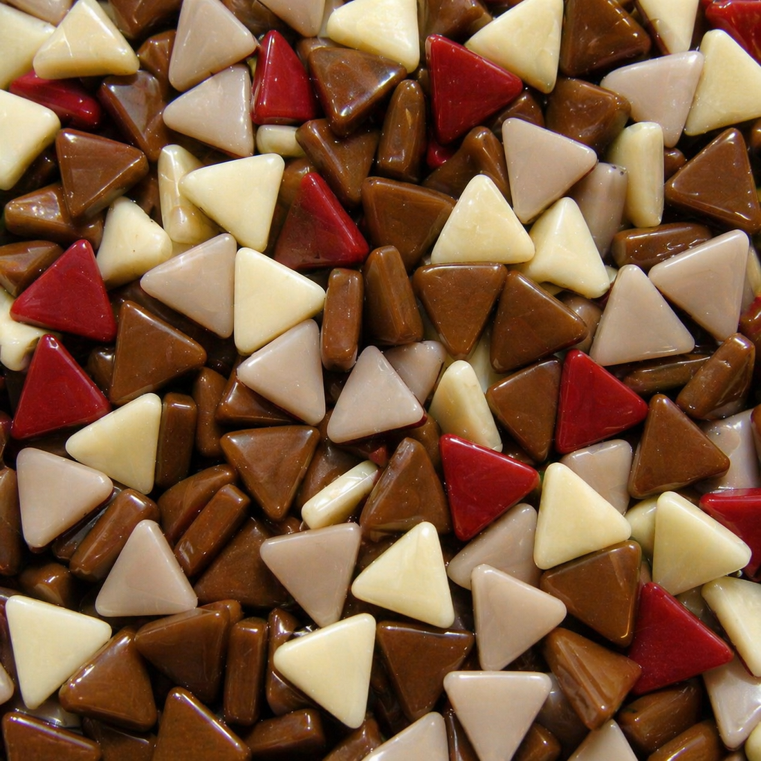 Mini mosaico de vidrio triángulo mezcla marrón