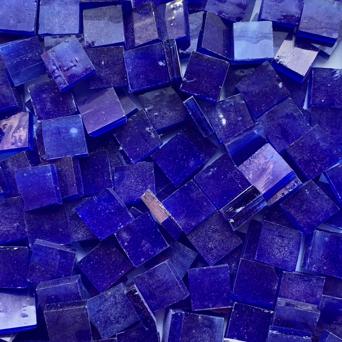 Loose 15 mm Tiffany Glacier glass tiles in Cobalt