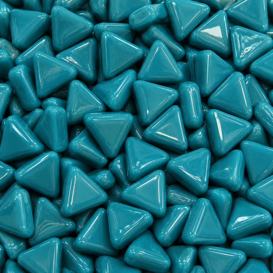 Mini mosaico de vidrio triangular cian oscuro