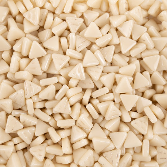 Mini triângulo de mosaico de vidro creme