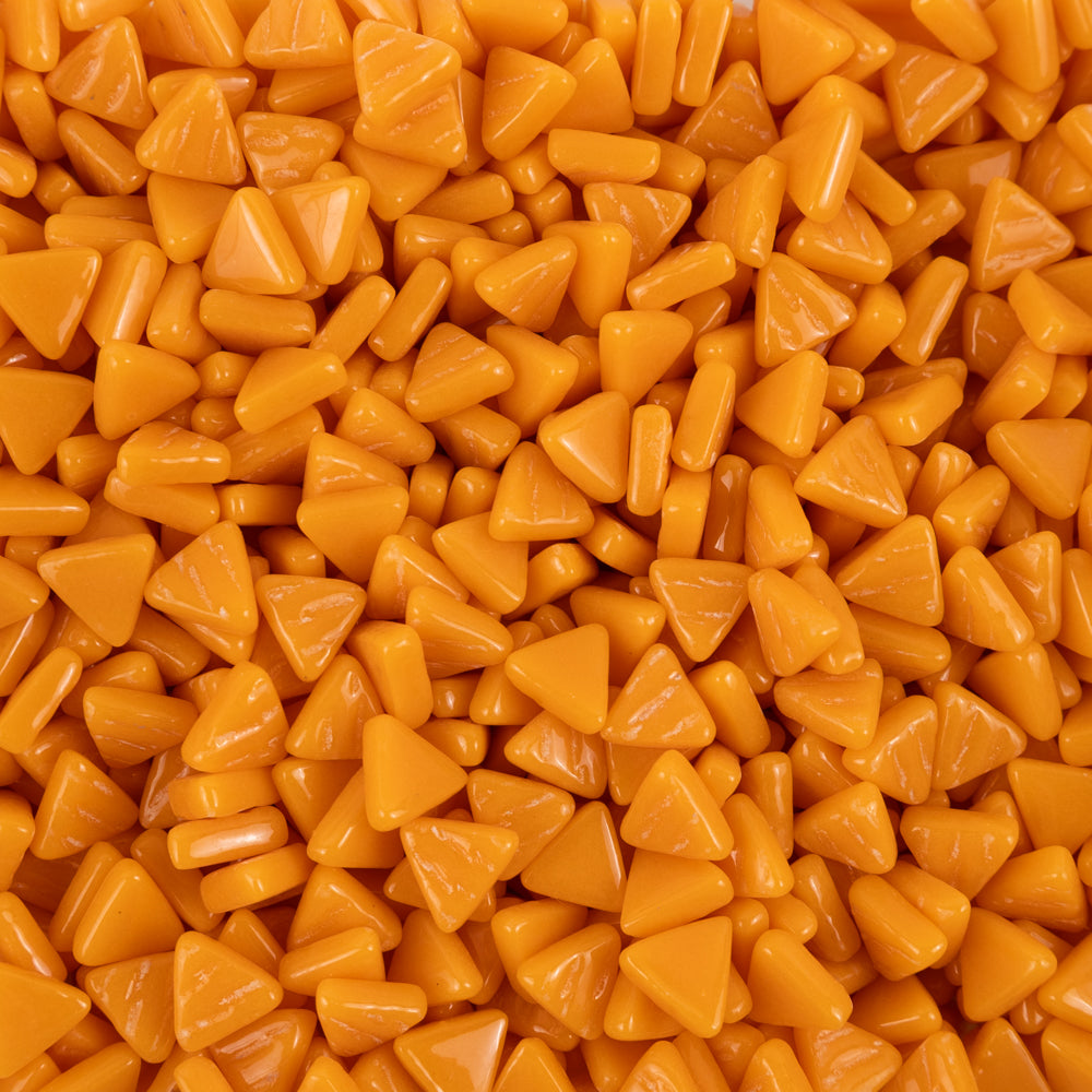 Packshot Mini Glass Mosaic Triangle – orange – 8mm