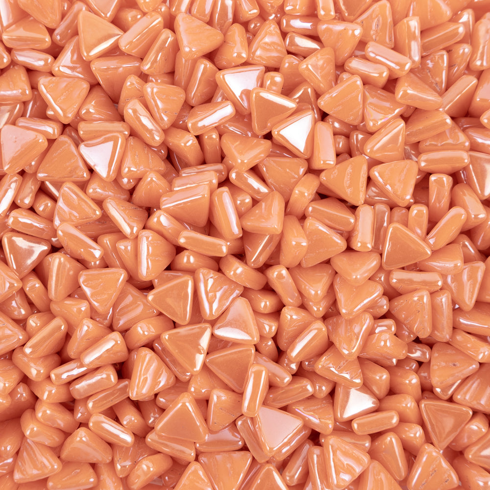 Packshot Mini Glass Mosaic Triangle Iridised – orange – 8mm
