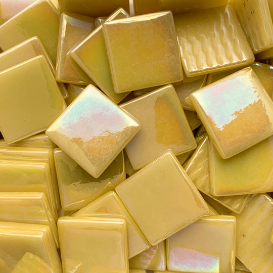 Pâte de Verre Perleťová 25 mm  Opálově Žlutá