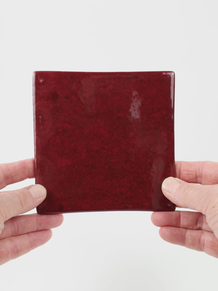 Video showing Morasutti Smalti mosaic tile – red – 11.5 x 11.5 cm, rotated to show full tile