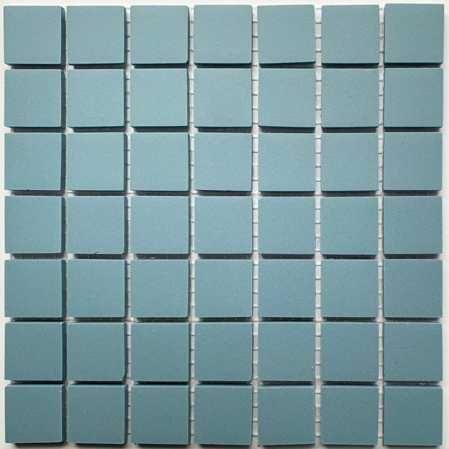 Winckelmans Bleu – matte mosaikfliser på 20x20 mm på net