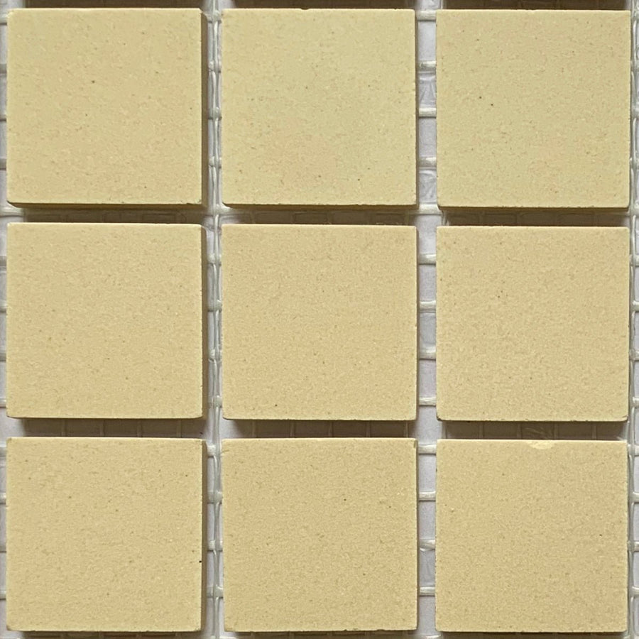 Winckelmans Ivoire – matowe płytki mozaikowe 20x20 mm na siatce