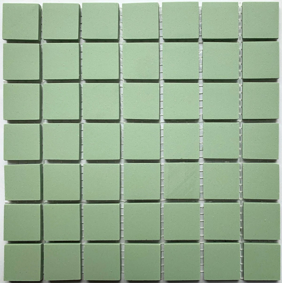 Winckelmans Pistache – tessere di mosaico opache da 20x20 mm su rete