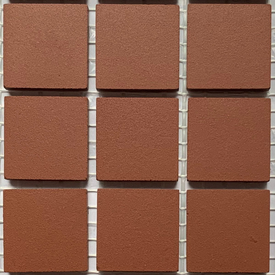 Winckelmans Rouge – matte Mosaikfliesen im Format 20x20 mm auf Netz